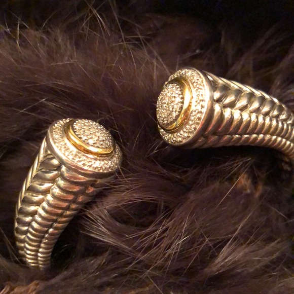 T&C  Bangle Bracelet - Picture 4 of 7